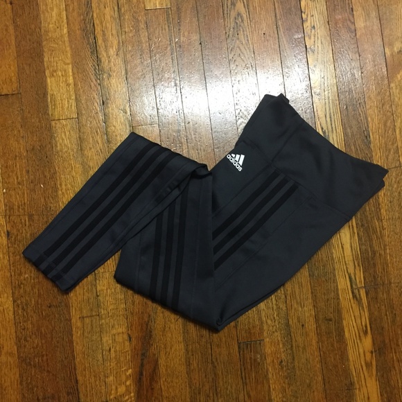 NWT Adidas 3 Striped legging - XS ONLY - Picture 6 of 6
